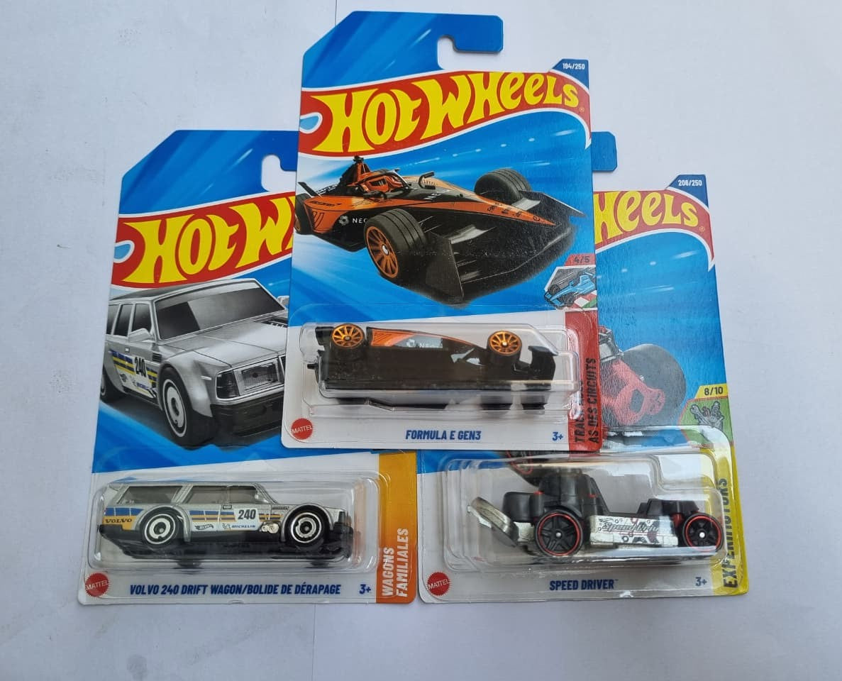 Hot Wheels 2025 P Case Combo (3 Cars) – Formula E Gen3, Volvo 240 Drift Wagon & Speed Driver