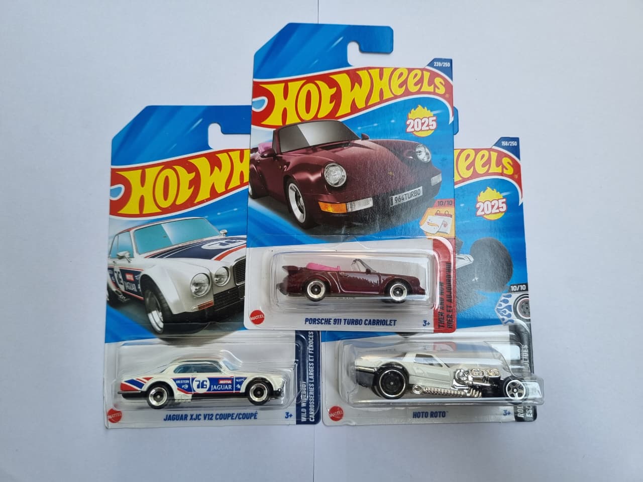 Hot Wheels 2025 P Case Combo (3 Cars) – Porsche 911 Turbo Cabriolet, Jaguar XJC V12 Coupe & Moto Roto