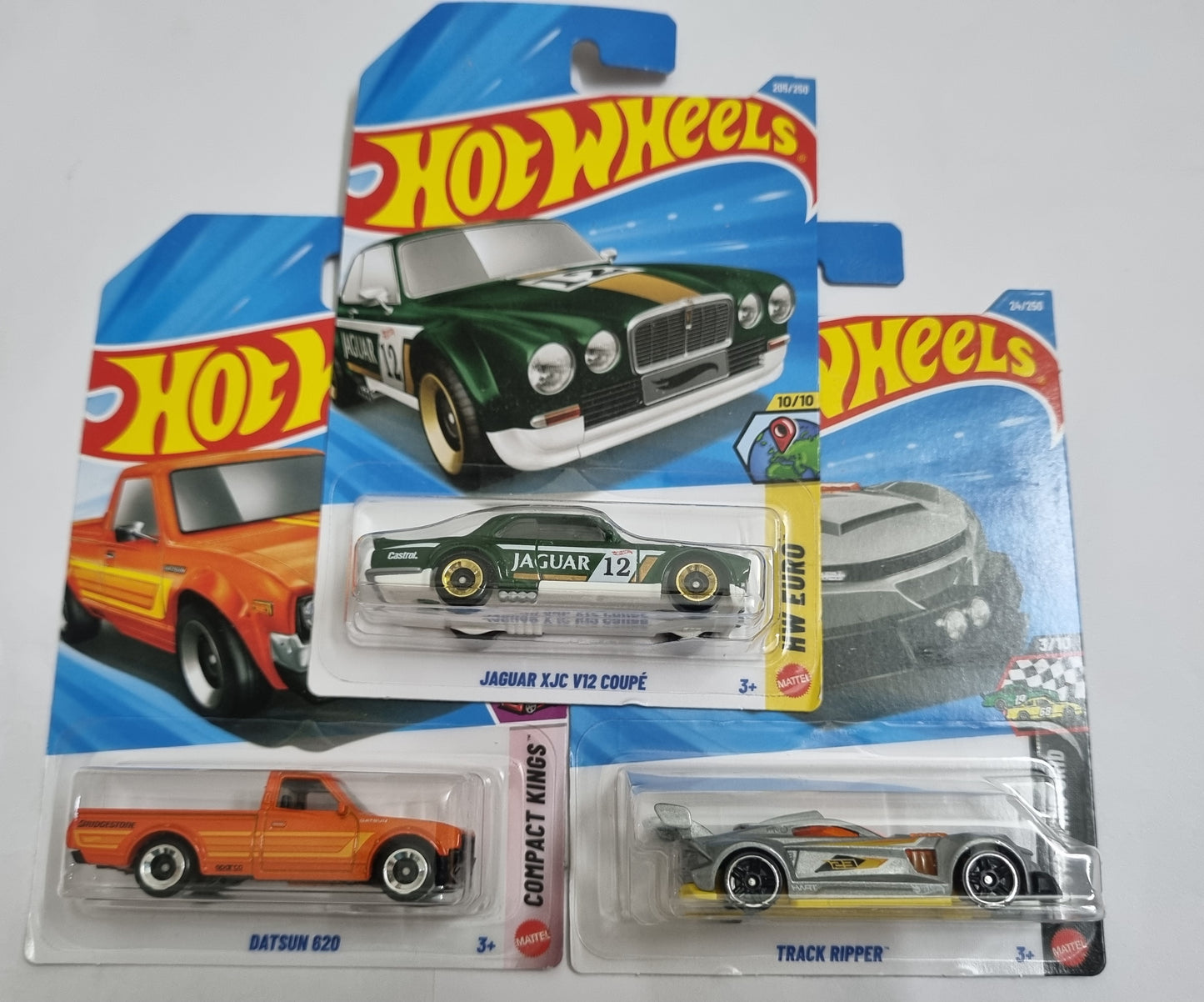 Hot Wheels J Case 2026 Combo Pack – Jaguar XJC V12 Coupé, Datsun 620 & Track Ripper