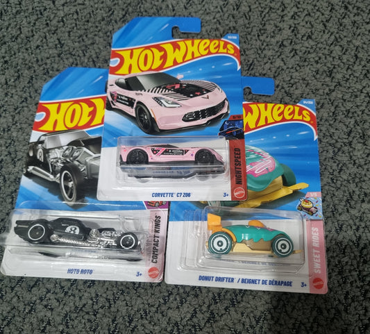 Hot Wheels  2025 Combo Pack (SET S2.4) – Corvette C7 Z06, Moto Roto & Donut Drifter/Beignet De Derapage (Die Cast Cars Set)