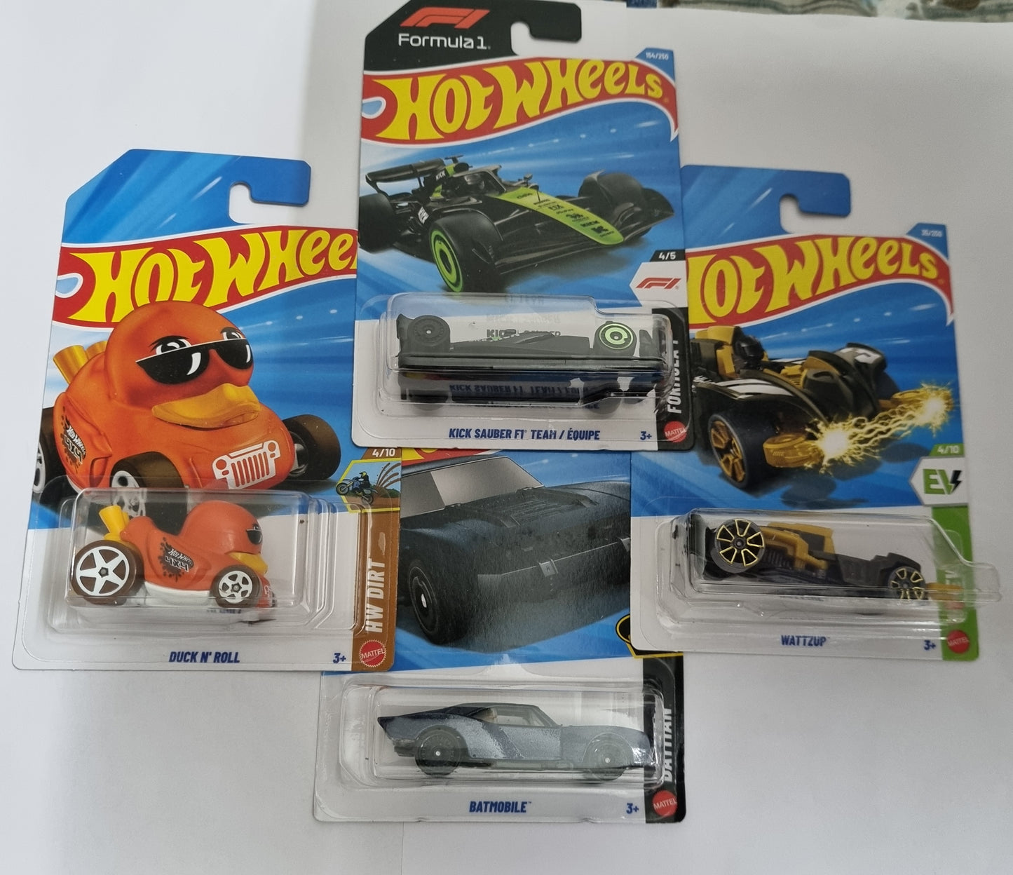 Hot Wheels J Case Kick Sauber F1 Team + Duck N’ Roll + Wattzup + Batmobile Combo Pack