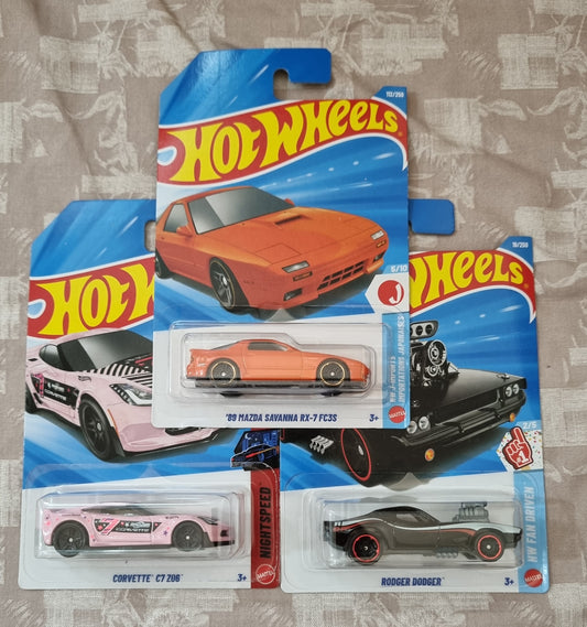 Hot Wheels 2026 F Case IMPORTED Combo (SET-F2.2) – ’89 Mazda Savanna RX-7 FC3S, Corvette C7 Z06 & Rodger Dodger (Set of 3)