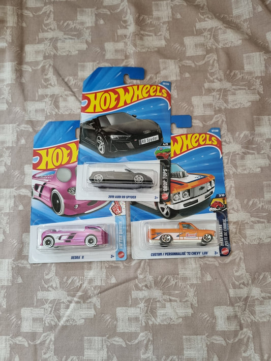 Hot Wheels 2026 F Case Imported Combo (SET-F3.2) – 2019 Audi R8 Spyder, Deora II & Custom/Personnalise ’72 Chevy LUV (Set of 3)