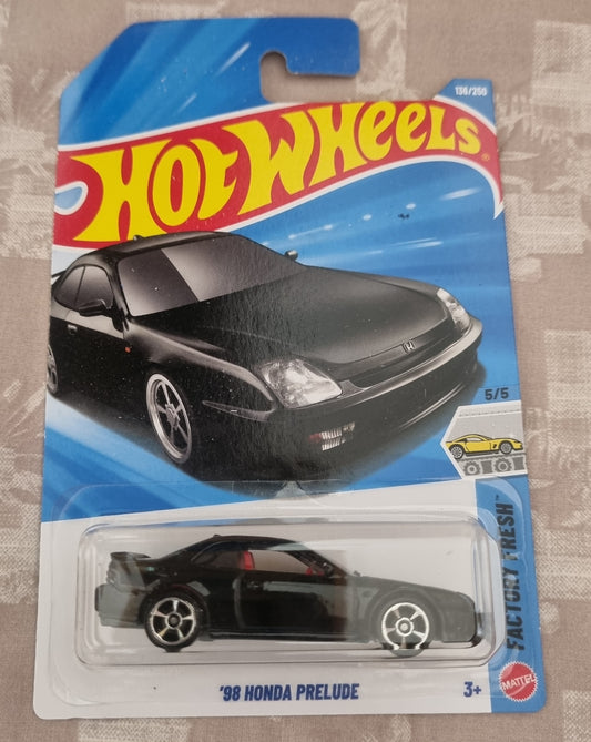 Hot Wheels IMPORTED 2026 F Case (SET-4.17) – ’98 Honda Prelude Die-Cast Model