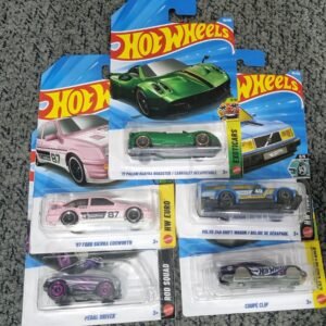 hot wheels 2026 combo pack (set s5.4) – 17 pagani huayra roadster/cabriolet decapotable, 87 ford sierra cosworth, volvo 240 drift wagon/bolide de derapage, pedal driver & coupe clip (set of 5)