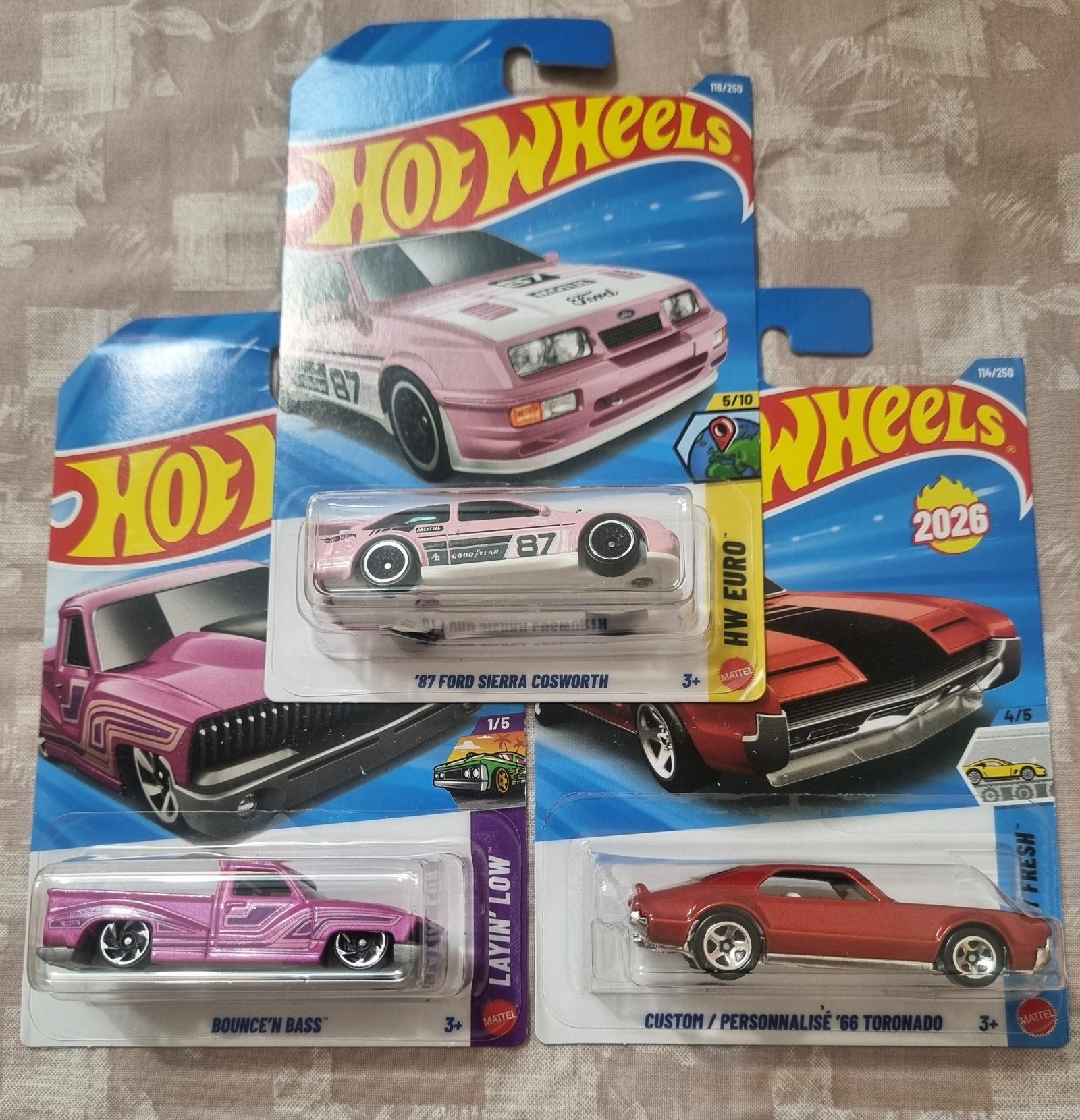 hot wheels 2026 f case imported combo (set f4.4) – ’87 ford sierra cosworth, bounce’n bass & custom/personnalise ’66 toronado (set of 3) hot wheels 2026 f case imported combo (set f4.4) – ’87 ford sierra cosworth, bounce’n bass & custom/personnalise ’66 toronado (set of 3)