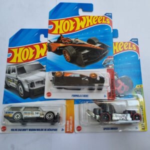 hot wheels 2025 p case combo (3 cars) – formula e gen3, volvo 240 drift wagon & speed driver