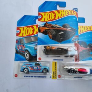 hot wheels 2025 p case combo (3 cars) – formula e gen3, '67 austin mini van & salt shaker